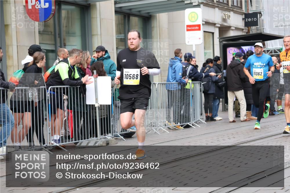 05.10.2025 - 20. swb-Marathon Bremen Strokosch-Dieckow http://msf.ph/oto/9236462 05.10.2025 10:44:42 Ziel 9202, 9590, 9678, 10091, 10431, 10568, 10633, 10822, 10851, 11362, 11488, 11715, 9202, 9590, 9678, 10091, 10431, 10568, 10633, 10822, 10851, 11362, 11488, 11715 meine-sportfotos.de