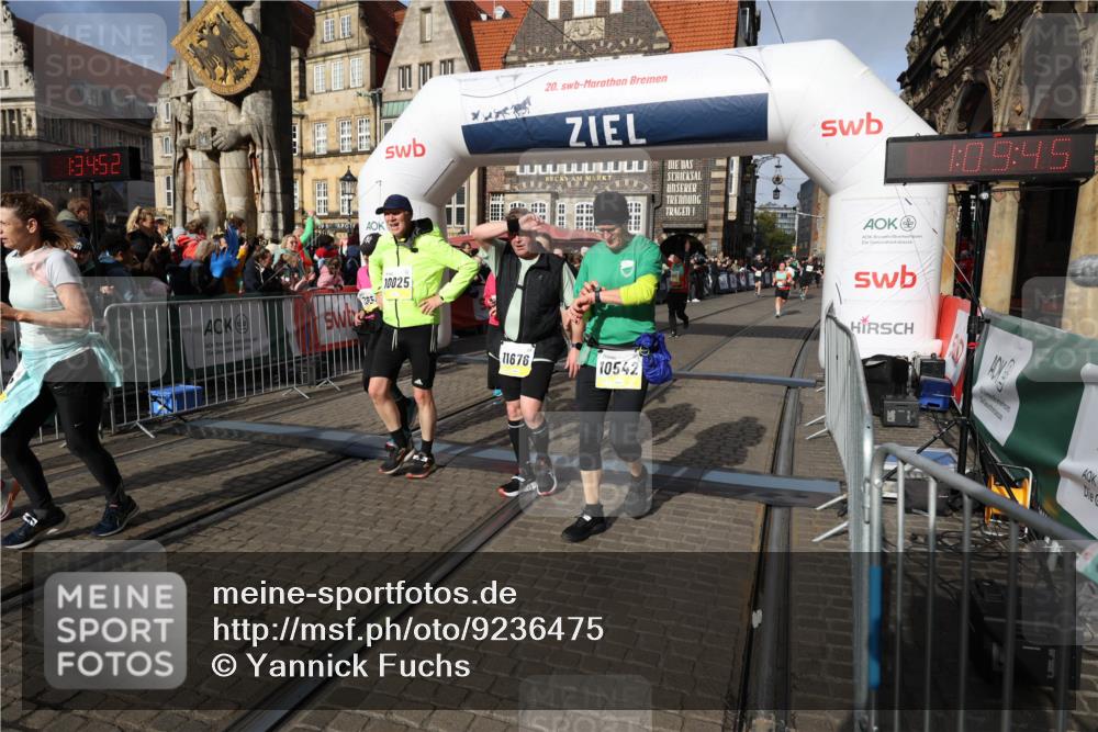 05.10.2025 - 20. swb-Marathon Bremen Yannick Fuchs http://msf.ph/oto/9236475 05.10.2025 11:05:41 Ziel 7654, 9210, 9419, 9752, 10025, 10158, 10289, 10426, 10437, 10511, 10542, 10999, 11164, 11676, 11681 meine-sportfotos.de