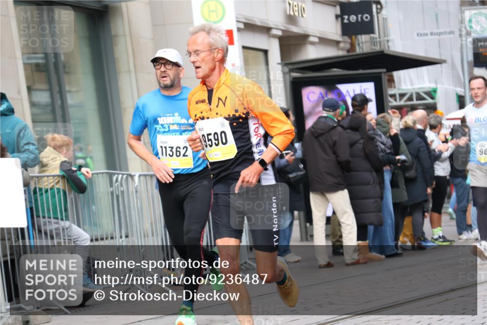 05.10.2025 - 20. swb-Marathon Bremen Strokosch-Dieckow http://msf.ph/oto/9236487 05.10.2025 10:44:44 Ziel 9202, 9290, 9590, 9678, 10091, 10431, 10568, 10633, 10822, 10851, 10898, 11362, 11488, 11715, 9202, 9290, 9590, 9678, 10091, 10431, 10568, 10633, 10822, 10851, 10898, 11362, 11488, 11715 meine-sportfotos.de