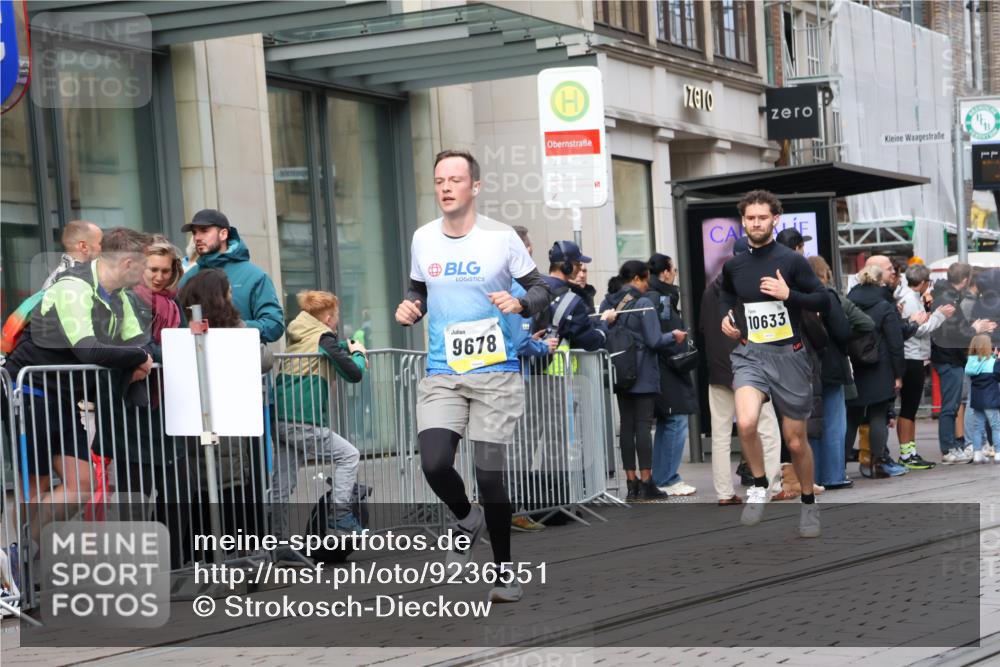 05.10.2025 - 20. swb-Marathon Bremen Strokosch-Dieckow http://msf.ph/oto/9236551 05.10.2025 10:44:46 Ziel 9202, 9290, 9590, 9678, 9963, 10091, 10431, 10568, 10633, 10822, 10851, 10898, 11362, 11488, 11715, 9202, 9290, 9590, 9678, 9963, 10091, 10431, 10568, 10633, 10822, 10851, 10898, 11362, 11488, 11715 meine-sportfotos.de