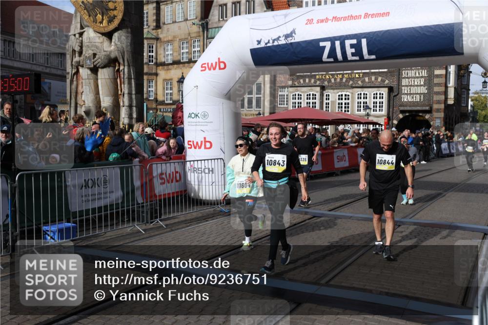 05.10.2025 - 20. swb-Marathon Bremen Yannick Fuchs http://msf.ph/oto/9236751 05.10.2025 11:05:49 Ziel 9335, 9423, 10197, 10529, 10843, 10844, 10999, 11604, 11681 meine-sportfotos.de