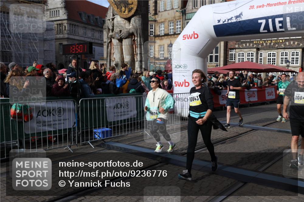 05.10.2025 - 20. swb-Marathon Bremen Yannick Fuchs http://msf.ph/oto/9236776 05.10.2025 11:05:50 Ziel 9335, 9423, 10197, 10529, 10769, 10843, 10844, 10999, 11604 meine-sportfotos.de