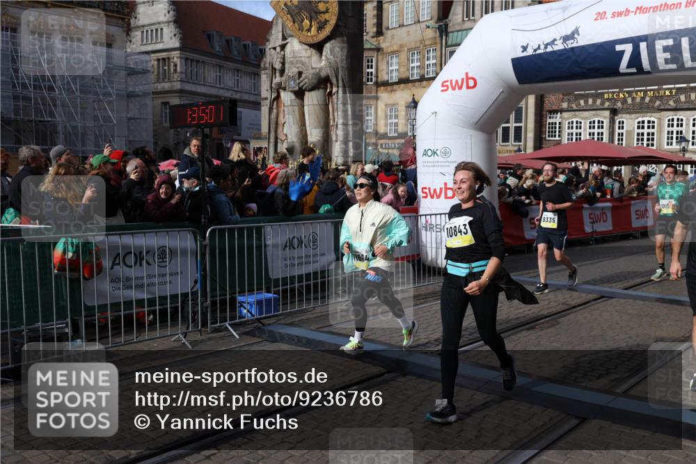 05.10.2025 - 20. swb-Marathon Bremen Yannick Fuchs http://msf.ph/oto/9236786 05.10.2025 11:05:50 Ziel 9335, 9423, 10197, 10529, 10769, 10843, 10844, 10999, 11604 meine-sportfotos.de