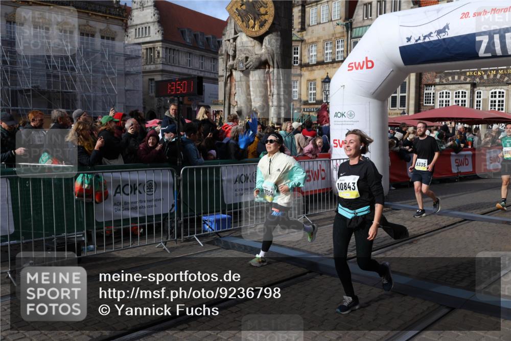 05.10.2025 - 20. swb-Marathon Bremen Yannick Fuchs http://msf.ph/oto/9236798 05.10.2025 11:05:50 Ziel 9335, 9423, 10197, 10529, 10769, 10843, 10844, 10999, 11604 meine-sportfotos.de