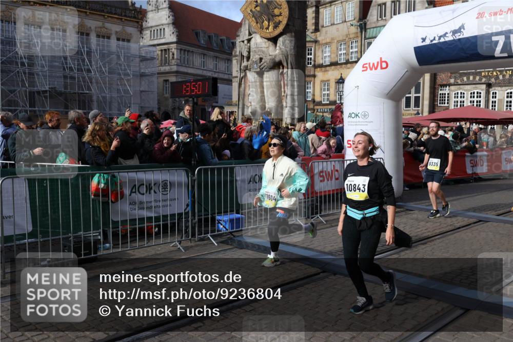 05.10.2025 - 20. swb-Marathon Bremen Yannick Fuchs http://msf.ph/oto/9236804 05.10.2025 11:05:50 Ziel 9335, 9423, 10197, 10529, 10769, 10843, 10844, 10999, 11604 meine-sportfotos.de
