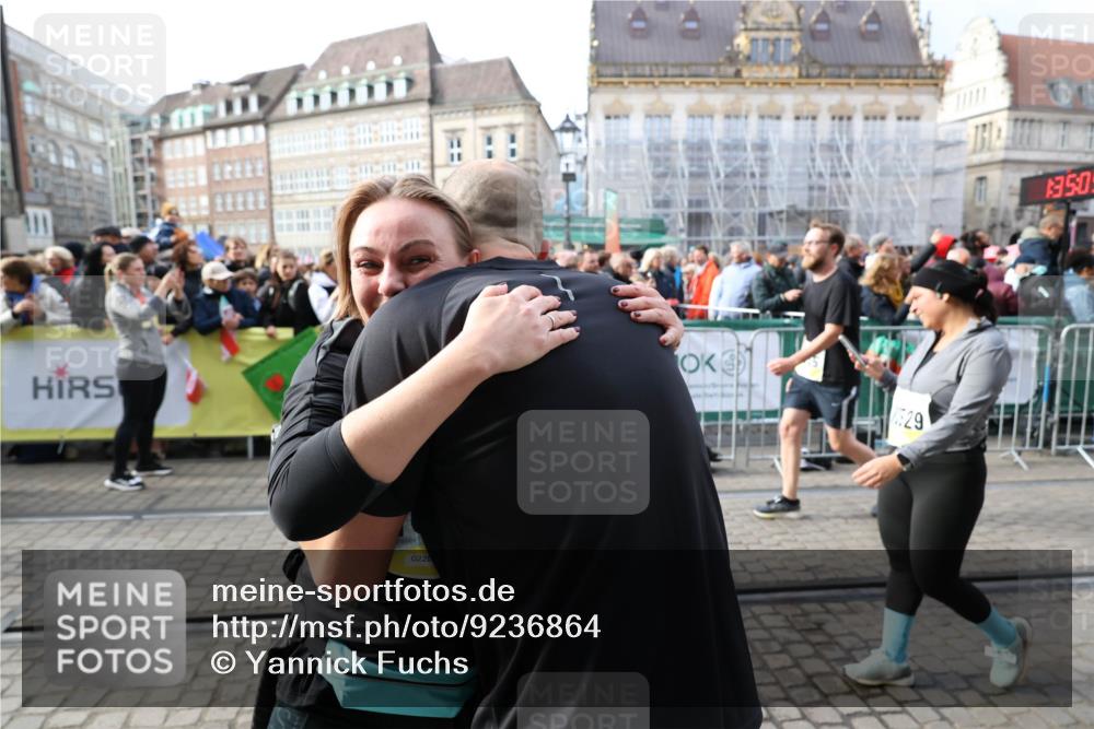 05.10.2025 - 20. swb-Marathon Bremen Yannick Fuchs http://msf.ph/oto/9236864 05.10.2025 11:05:55 Ziel 7777, 9335, 9423, 9907, 10197, 10529, 10619, 10769, 11455, 11604 meine-sportfotos.de