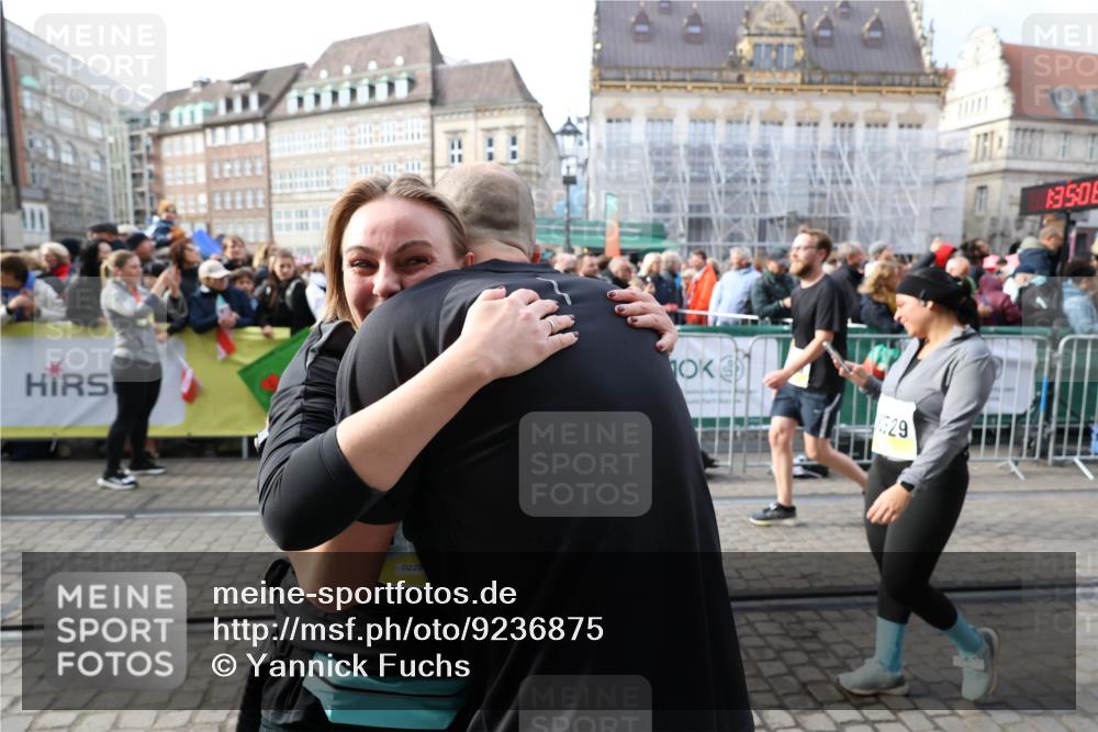 05.10.2025 - 20. swb-Marathon Bremen Yannick Fuchs http://msf.ph/oto/9236875 05.10.2025 11:05:55 Ziel 7777, 9335, 9423, 9907, 10197, 10529, 10619, 10769, 11455, 11604 meine-sportfotos.de