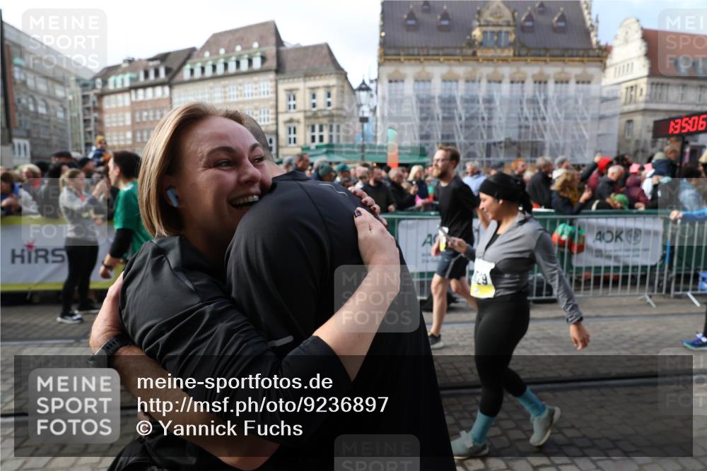 05.10.2025 - 20. swb-Marathon Bremen Yannick Fuchs http://msf.ph/oto/9236897 05.10.2025 11:05:55 Ziel 7777, 9335, 9423, 9907, 10197, 10529, 10619, 10769, 11455, 11604 meine-sportfotos.de