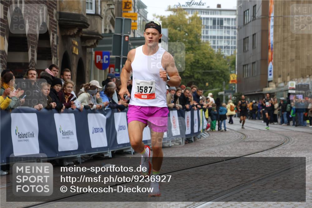 05.10.2025 - 20. swb-Marathon Bremen Strokosch-Dieckow http://msf.ph/oto/9236927 05.10.2025 12:40:00 Ziel 964, 1528 meine-sportfotos.de