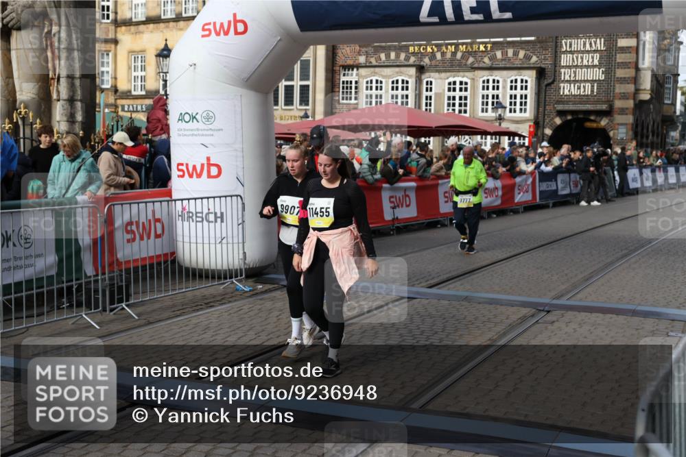 05.10.2025 - 20. swb-Marathon Bremen Yannick Fuchs http://msf.ph/oto/9236948 05.10.2025 11:05:57 Ziel 7777, 9423, 9907, 10197, 10529, 10619, 10769, 11455 meine-sportfotos.de
