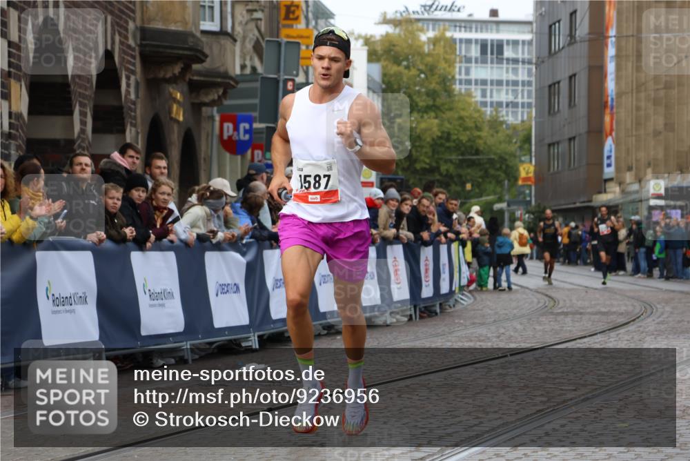 05.10.2025 - 20. swb-Marathon Bremen Strokosch-Dieckow http://msf.ph/oto/9236956 05.10.2025 12:40:00 Ziel 964, 1528 meine-sportfotos.de