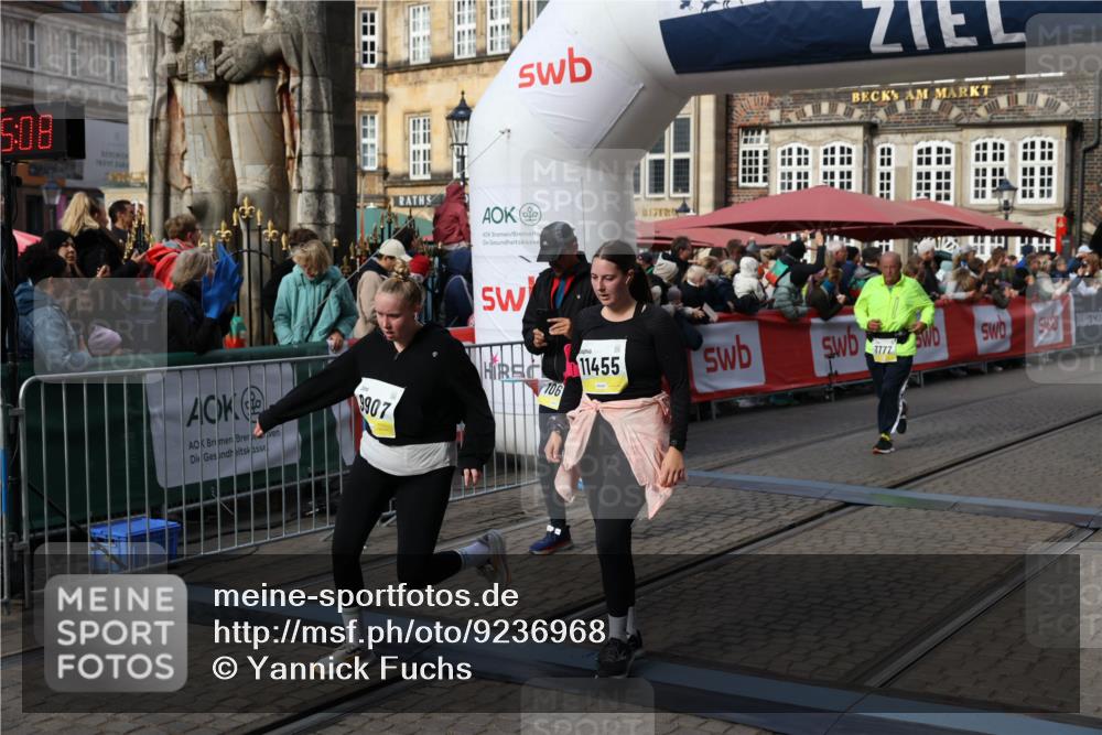 05.10.2025 - 20. swb-Marathon Bremen Yannick Fuchs http://msf.ph/oto/9236968 05.10.2025 11:05:58 Ziel 7777, 9423, 9907, 10619, 10769, 11455 meine-sportfotos.de