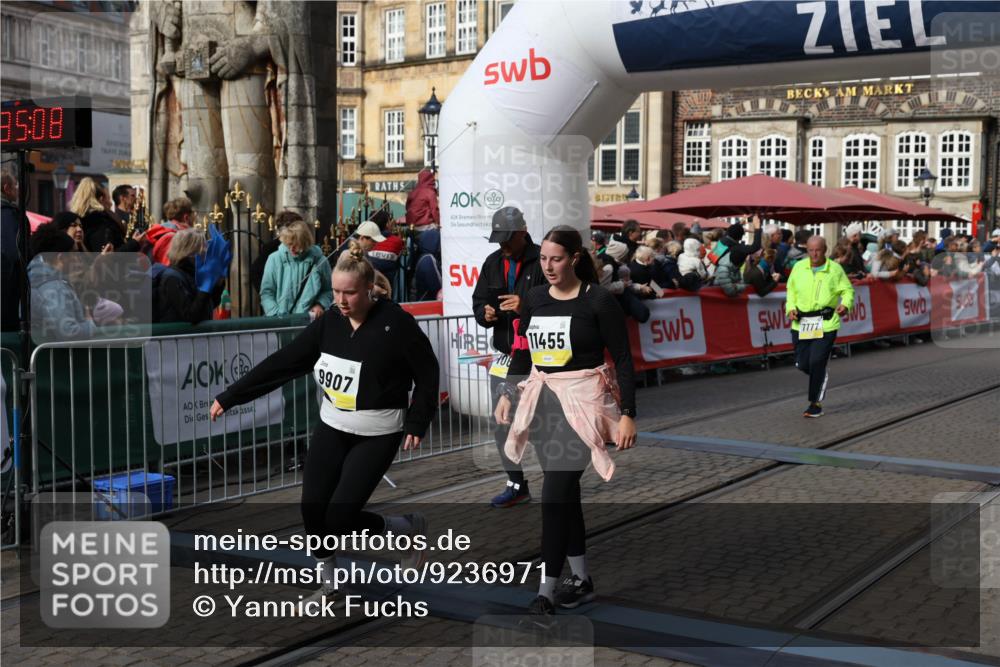 05.10.2025 - 20. swb-Marathon Bremen Yannick Fuchs http://msf.ph/oto/9236971 05.10.2025 11:05:58 Ziel 7777, 9423, 9907, 10619, 10769, 11455 meine-sportfotos.de