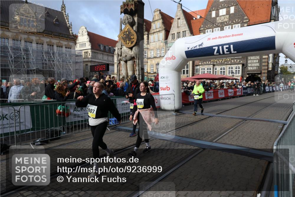 05.10.2025 - 20. swb-Marathon Bremen Yannick Fuchs http://msf.ph/oto/9236999 05.10.2025 11:05:59 Ziel 7777, 9423, 9907, 10619, 10769, 11455 meine-sportfotos.de