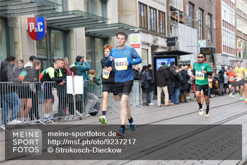 05.10.2025 - 20. swb-Marathon Bremen Strokosch-Dieckow http://msf.ph/oto/9237217 05.10.2025 10:45:21 Ziel 28, 8000, 9200, 9222, 9250, 9285, 9709, 9960, 10053, 10350, 10639, 10682, 10792, 10823, 11585, 11678, 11745, 28, 8000, 9200, 9222, 9250, 9285, 9709, 9960, 10053, 10350, 10639, 10682, 10792, 10823, 11585, 11678, 11745 meine-sportfotos.de