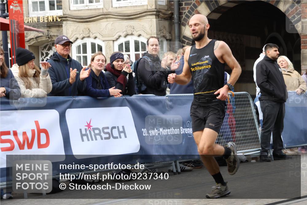 05.10.2025 - 20. swb-Marathon Bremen Strokosch-Dieckow http://msf.ph/oto/9237340 05.10.2025 12:40:14 Ziel 1714, 2138 meine-sportfotos.de