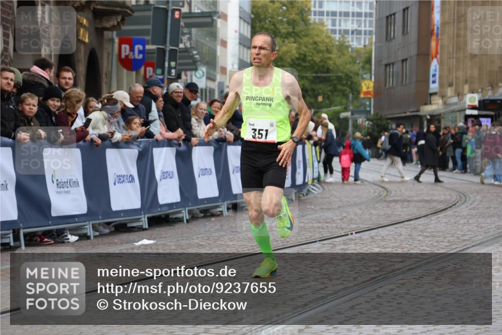 05.10.2025 - 20. swb-Marathon Bremen Strokosch-Dieckow http://msf.ph/oto/9237655 05.10.2025 12:40:35 Ziel 351 meine-sportfotos.de
