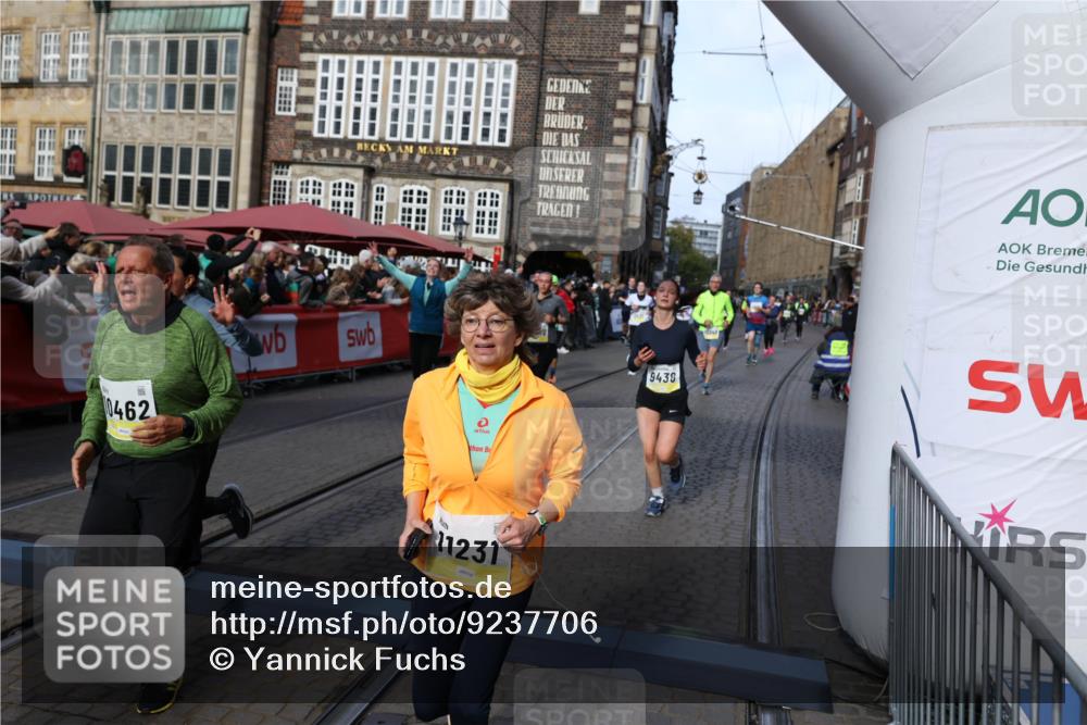 05.10.2025 - 20. swb-Marathon Bremen Yannick Fuchs http://msf.ph/oto/9237706 05.10.2025 11:06:16 Ziel 9355, 9438, 9786, 10081, 10095, 10100, 10101, 10192, 10249, 10462, 10587, 10597, 10623, 10848, 11134, 11231, 11296, 11525 meine-sportfotos.de