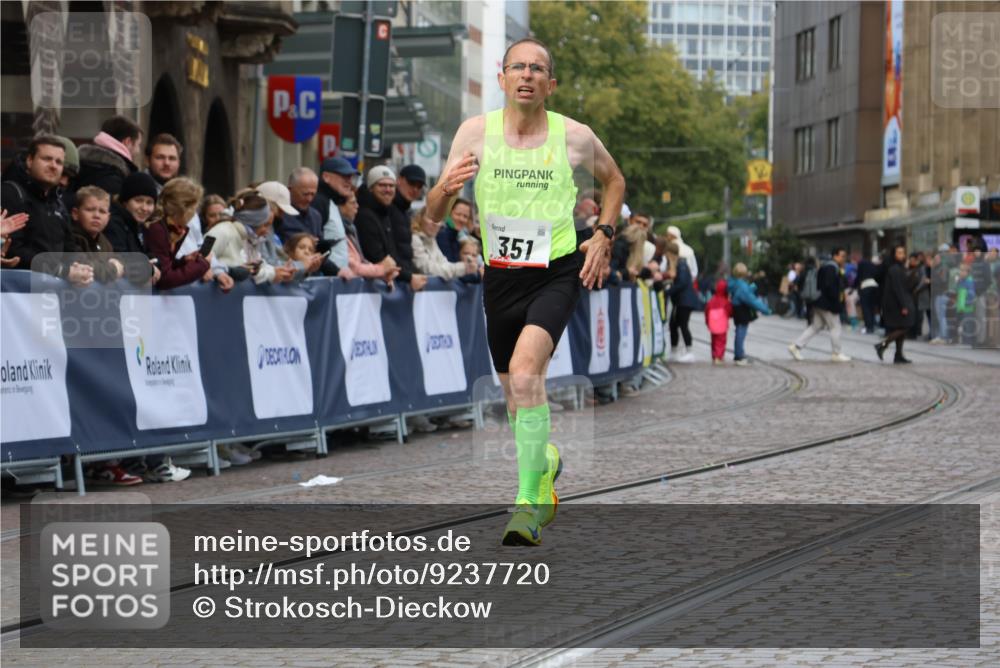 05.10.2025 - 20. swb-Marathon Bremen Strokosch-Dieckow http://msf.ph/oto/9237720 05.10.2025 12:40:36 Ziel 351 meine-sportfotos.de
