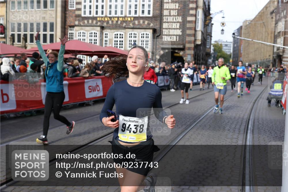 05.10.2025 - 20. swb-Marathon Bremen Yannick Fuchs http://msf.ph/oto/9237743 05.10.2025 11:06:17 Ziel 9387, 9438, 9786, 10081, 10100, 10101, 10192, 10249, 10462, 10623, 10848, 11231, 11296, 11433, 11525 meine-sportfotos.de