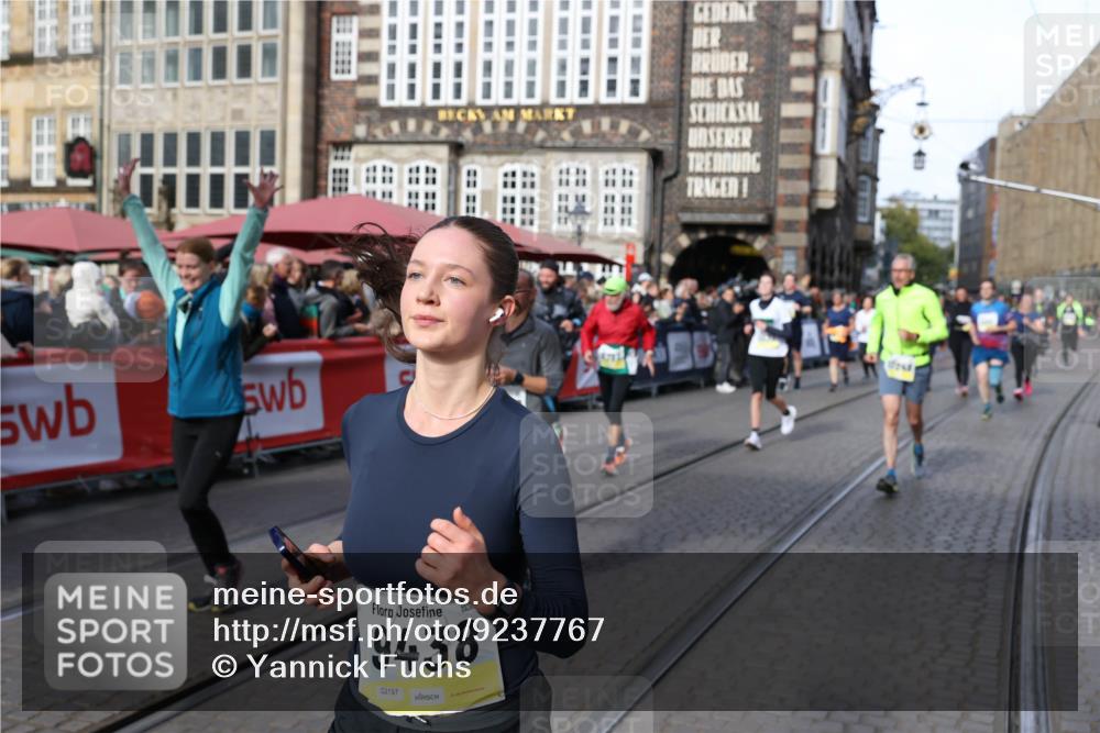 05.10.2025 - 20. swb-Marathon Bremen Yannick Fuchs http://msf.ph/oto/9237767 05.10.2025 11:06:17 Ziel 9387, 9438, 9786, 10081, 10100, 10101, 10192, 10249, 10462, 10623, 10848, 11231, 11296, 11433, 11525 meine-sportfotos.de