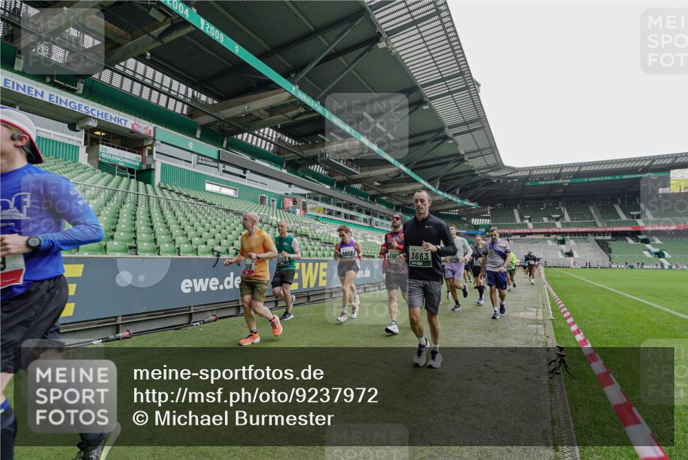 05.10.2025 - 20. swb-Marathon Bremen Michael Burmester http://msf.ph/oto/9237972 05.10.2025 13:01:35 Laufen im Stadion 58, 152, 156, 335, 428, 440, 488, 493, 546, 672, 979, 1082, 1238, 1273, 1361, 1732, 1759, 1893, 1933, 1973, 1996, 1998, 2096, 2102, 2196, 2235, 2245, 2330, 2369, 2433, 2555, 2565, 2661, 2706, 2712, 2796, 2918, 2991, 2995, 3053, 3208, 3209, 3360, 3387, 3662, 3663, 3673, 3877, 4086, 4128, 4263, 4329, 4364, 4409, 4618, 4882, 4947, 4980, 5011, 5048, 5080, 5121, 5150, 5309, 5414, 5557, 5570, 5580, 5727, 5731, 5752, 5934, 5985, 6082, 52 meine-sportfotos.de