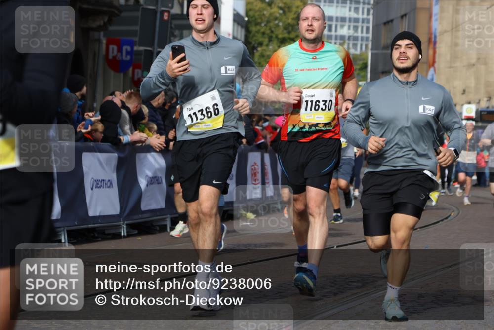 05.10.2025 - 20. swb-Marathon Bremen Strokosch-Dieckow http://msf.ph/oto/9238006 05.10.2025 10:56:10 Ziel 9258, 9811, 9855, 9968, 10006, 10009, 10664, 10989, 10992, 11095, 11364, 11366, 11554, 11620, 11630, 11693, 11741 meine-sportfotos.de