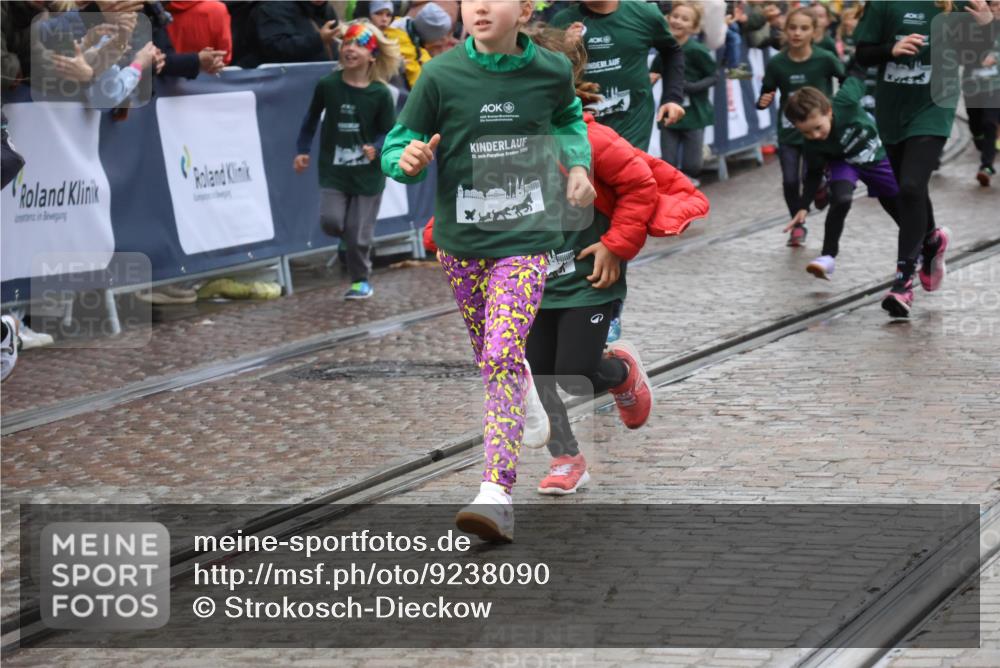 05.10.2025 - 20. swb-Marathon Bremen Strokosch-Dieckow http://msf.ph/oto/9238090 05.10.2025 15:20:59 Ziel  meine-sportfotos.de