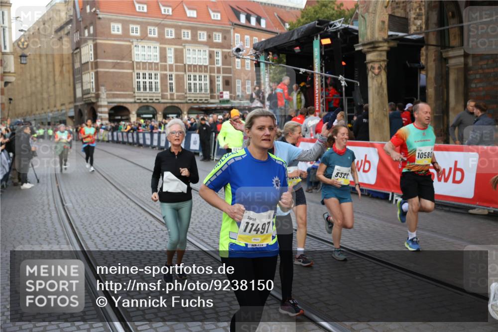 05.10.2025 - 20. swb-Marathon Bremen Yannick Fuchs http://msf.ph/oto/9238150 05.10.2025 11:06:57 Ziel 8574, 9321, 9605, 9826, 9942, 10001, 10148, 10168, 10498, 10580, 10747, 10748, 10937, 11355, 11389, 11414, 11497, 11565 meine-sportfotos.de