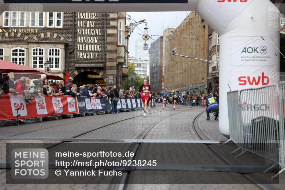 05.10.2025 - 20. swb-Marathon Bremen Yannick Fuchs http://msf.ph/oto/9238245 05.10.2025 10:39:22 Ziel 10908 meine-sportfotos.de