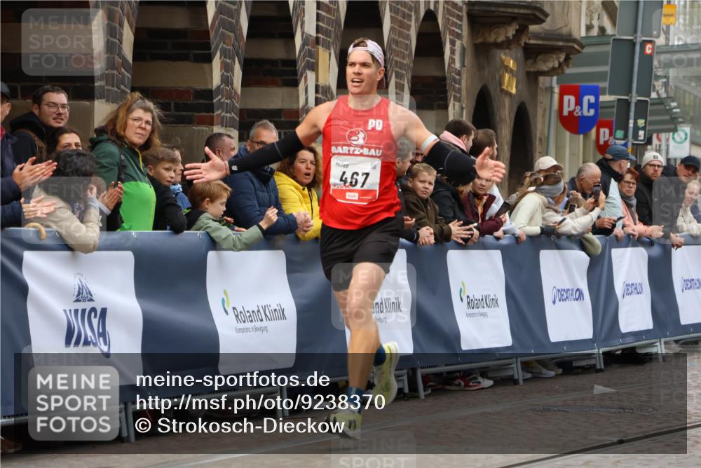 05.10.2025 - 20. swb-Marathon Bremen Strokosch-Dieckow http://msf.ph/oto/9238370 05.10.2025 12:41:19 Ziel 467, 681 meine-sportfotos.de