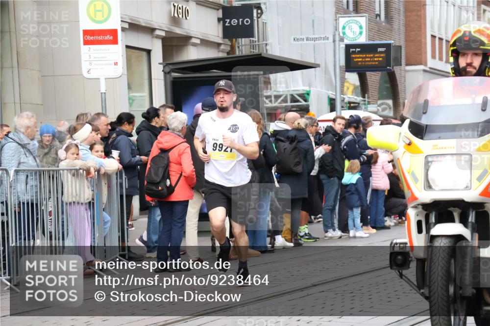 05.10.2025 - 20. swb-Marathon Bremen Strokosch-Dieckow http://msf.ph/oto/9238464 05.10.2025 10:46:10 Ziel 9009, 9207, 9366, 9400, 9921, 9961, 10268, 10411, 11167, 11268, 11327, 11462, 9009, 9207, 9366, 9400, 9921, 9961, 10268, 10411, 11167, 11268, 11327, 11462 meine-sportfotos.de