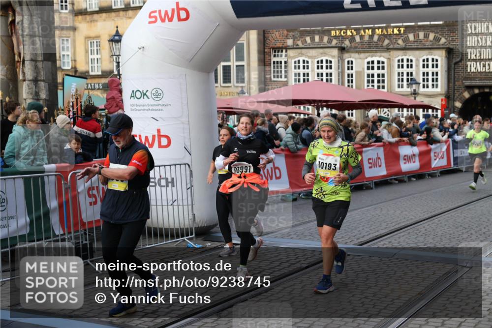 05.10.2025 - 20. swb-Marathon Bremen Yannick Fuchs http://msf.ph/oto/9238745 05.10.2025 11:07:16 Ziel 9265, 9491, 9877, 9890, 9901, 10193, 10371, 10788, 10991, 11709 meine-sportfotos.de