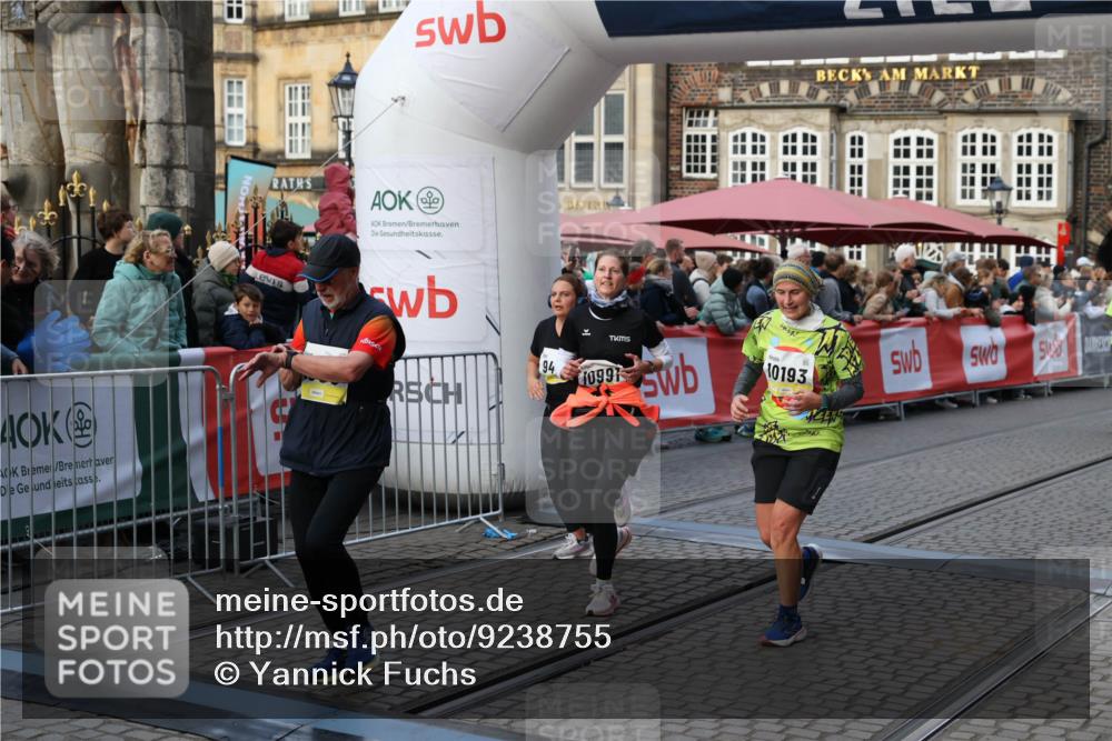 05.10.2025 - 20. swb-Marathon Bremen Yannick Fuchs http://msf.ph/oto/9238755 05.10.2025 11:07:16 Ziel 9265, 9491, 9877, 9890, 9901, 10193, 10371, 10788, 10991, 11709 meine-sportfotos.de