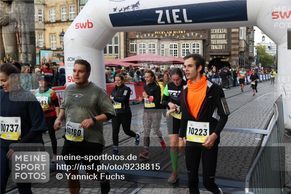 05.10.2025 - 20. swb-Marathon Bremen Yannick Fuchs http://msf.ph/oto/9238815 05.10.2025 11:07:37 Ziel 7779, 9483, 9780, 10037, 10160, 10223, 10737, 10776, 10854, 11122, 11159, 11262, 11384, 11529, 11584 meine-sportfotos.de