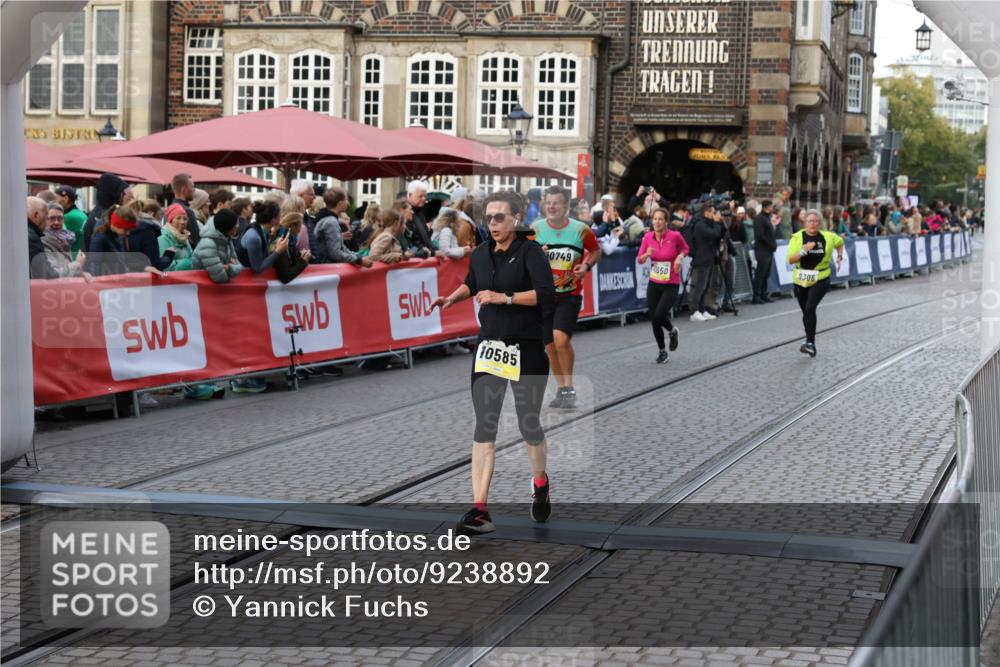 05.10.2025 - 20. swb-Marathon Bremen Yannick Fuchs http://msf.ph/oto/9238892 05.10.2025 11:07:41 Ziel 9306, 9780, 10037, 10223, 10585, 10650, 10749, 10776, 10854, 11159, 11262, 11384, 11529, 11584 meine-sportfotos.de