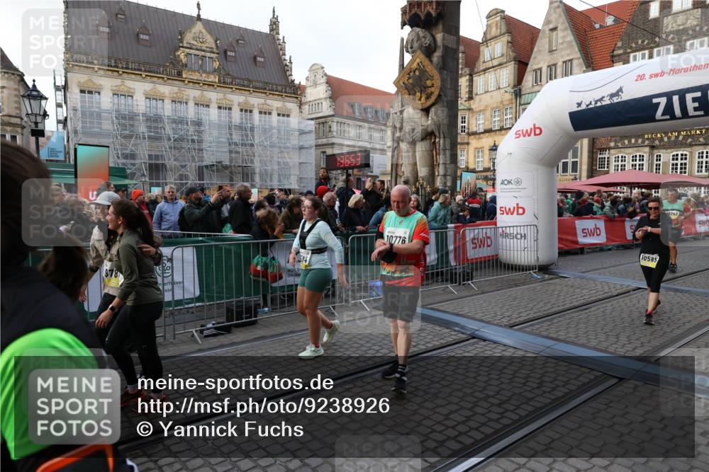 05.10.2025 - 20. swb-Marathon Bremen Yannick Fuchs http://msf.ph/oto/9238926 05.10.2025 11:07:42 Ziel 9306, 9780, 10037, 10585, 10650, 10749, 10776, 10854, 11159, 11262, 11584 meine-sportfotos.de