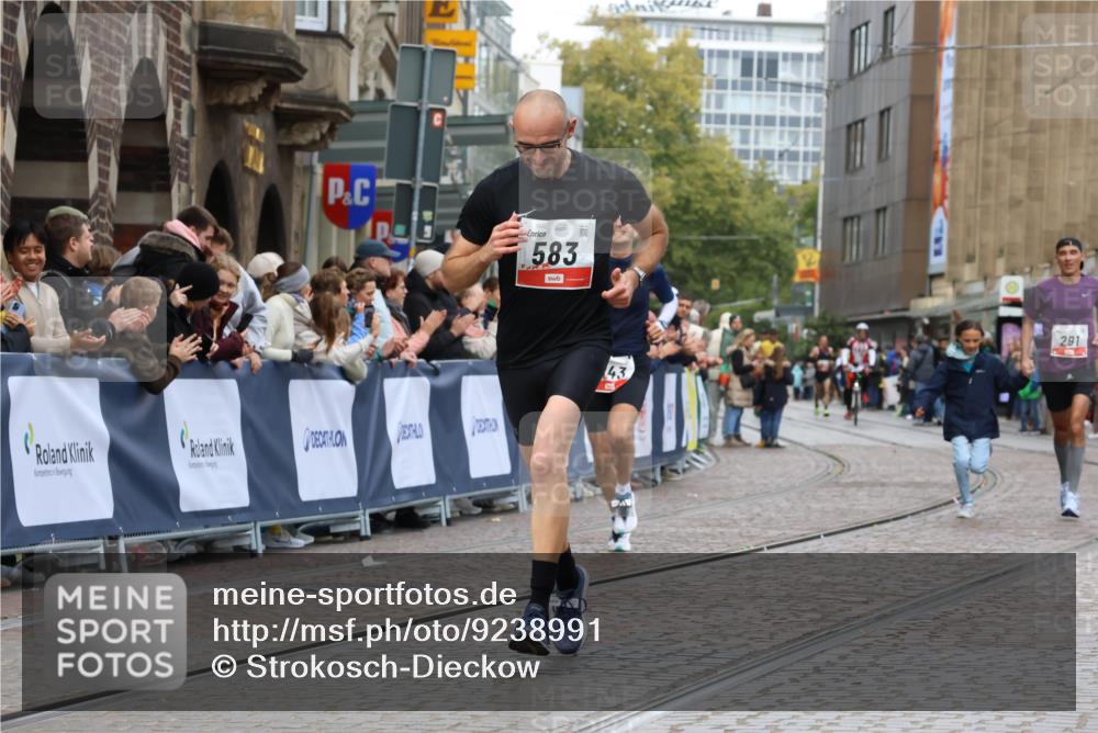 05.10.2025 - 20. swb-Marathon Bremen Strokosch-Dieckow http://msf.ph/oto/9238991 05.10.2025 12:41:58 Ziel 291, 583, 1143 meine-sportfotos.de