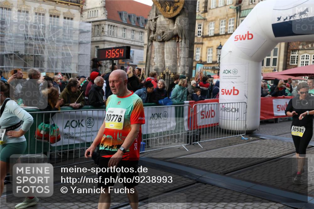 05.10.2025 - 20. swb-Marathon Bremen Yannick Fuchs http://msf.ph/oto/9238993 05.10.2025 11:07:43 Ziel 9306, 9780, 10037, 10585, 10650, 10749, 10776, 11159, 11584 meine-sportfotos.de