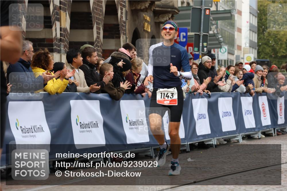 05.10.2025 - 20. swb-Marathon Bremen Strokosch-Dieckow http://msf.ph/oto/9239029 05.10.2025 12:42:00 Ziel 291, 583, 1143 meine-sportfotos.de