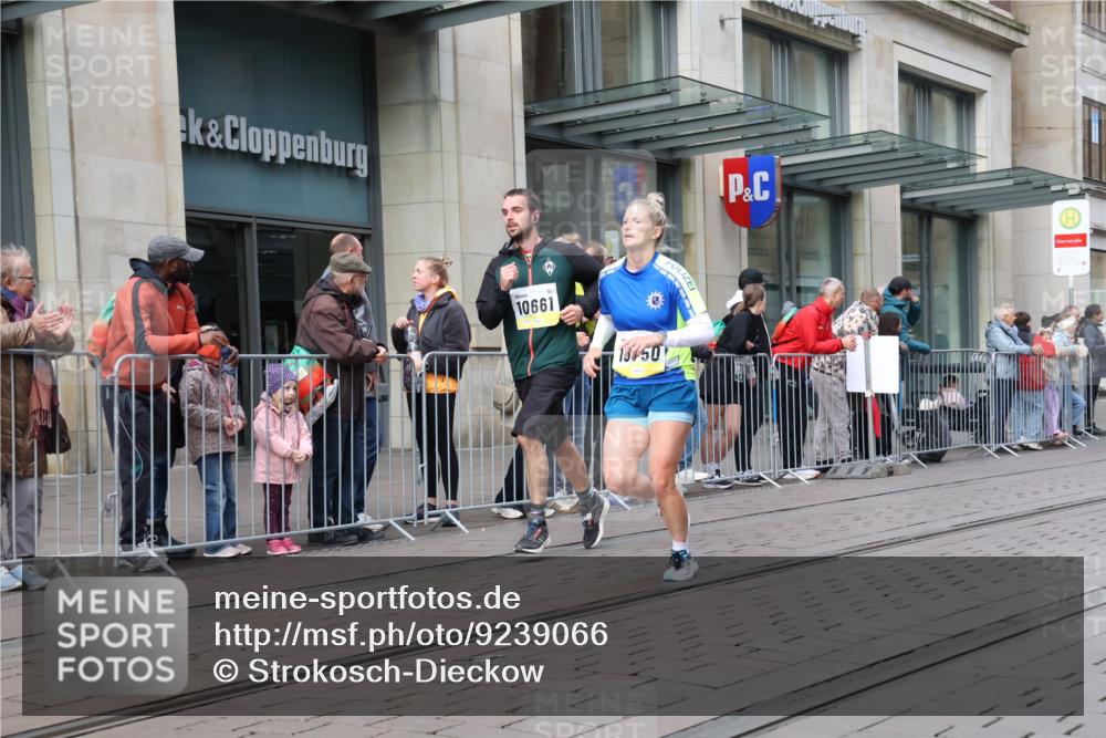 05.10.2025 - 20. swb-Marathon Bremen Strokosch-Dieckow http://msf.ph/oto/9239066 05.10.2025 10:46:36 Ziel 9413, 9562, 10277, 10452, 10509, 10661, 10750, 10789, 11189, 9413, 9562, 10277, 10452, 10509, 10661, 10750, 10789, 11189 meine-sportfotos.de