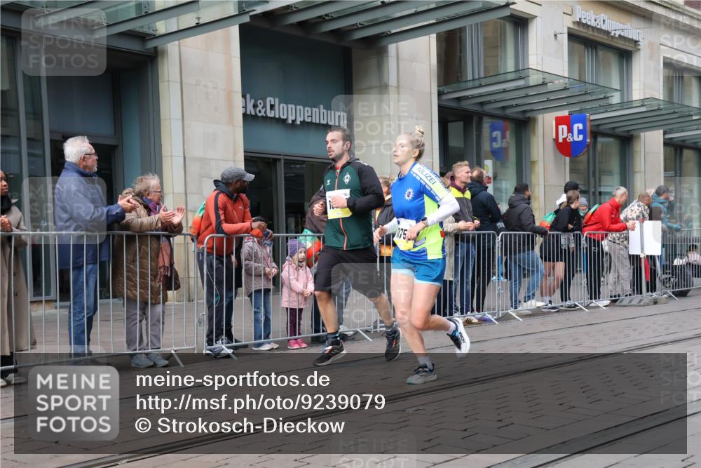 05.10.2025 - 20. swb-Marathon Bremen Strokosch-Dieckow http://msf.ph/oto/9239079 05.10.2025 10:46:36 Ziel 9413, 9562, 10277, 10452, 10509, 10661, 10750, 10789, 11189, 9413, 9562, 10277, 10452, 10509, 10661, 10750, 10789, 11189 meine-sportfotos.de