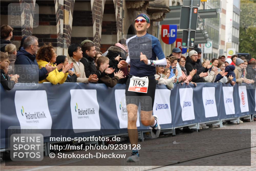 05.10.2025 - 20. swb-Marathon Bremen Strokosch-Dieckow http://msf.ph/oto/9239128 05.10.2025 12:42:00 Ziel 291, 583, 1143 meine-sportfotos.de