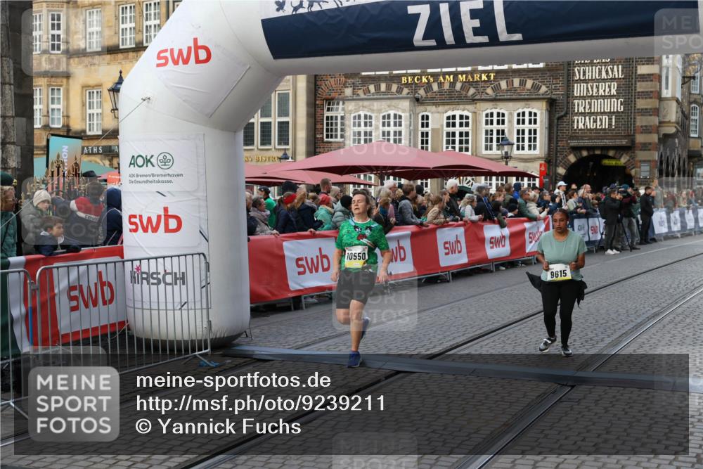 05.10.2025 - 20. swb-Marathon Bremen Yannick Fuchs http://msf.ph/oto/9239211 05.10.2025 11:07:52 Ziel 9615, 10550 meine-sportfotos.de