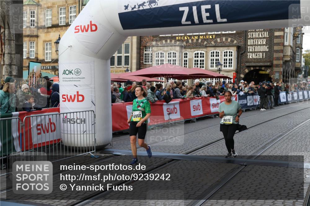 05.10.2025 - 20. swb-Marathon Bremen Yannick Fuchs http://msf.ph/oto/9239242 05.10.2025 11:07:52 Ziel 9615, 10550 meine-sportfotos.de