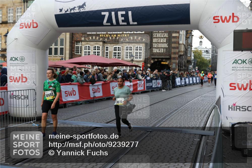 05.10.2025 - 20. swb-Marathon Bremen Yannick Fuchs http://msf.ph/oto/9239277 05.10.2025 11:07:53 Ziel 9615, 10550 meine-sportfotos.de