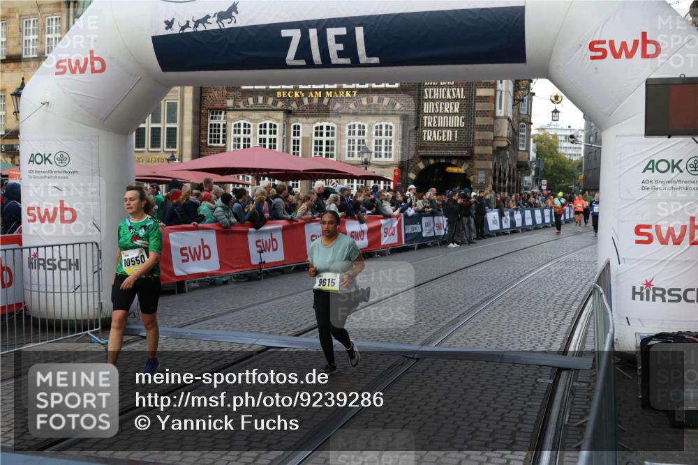 05.10.2025 - 20. swb-Marathon Bremen Yannick Fuchs http://msf.ph/oto/9239286 05.10.2025 11:07:53 Ziel 9615, 10550 meine-sportfotos.de