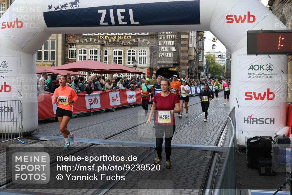 05.10.2025 - 20. swb-Marathon Bremen Yannick Fuchs http://msf.ph/oto/9239520 05.10.2025 11:08:03 Ziel 8123, 9212, 10135, 10366, 10706, 10782, 10783 meine-sportfotos.de