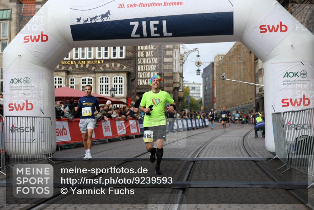 05.10.2025 - 20. swb-Marathon Bremen Yannick Fuchs http://msf.ph/oto/9239593 05.10.2025 10:39:45 Ziel 9289, 9671, 10525, 11418, 11474 meine-sportfotos.de