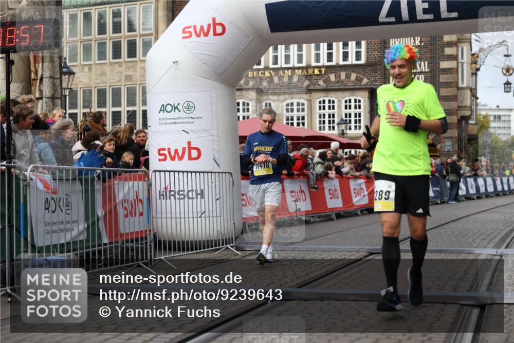 05.10.2025 - 20. swb-Marathon Bremen Yannick Fuchs http://msf.ph/oto/9239643 05.10.2025 10:39:46 Ziel 9289, 9671, 10525, 11418, 11474 meine-sportfotos.de